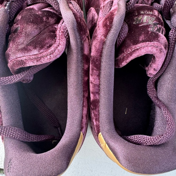 Nike Air Force 1 Velvet Rare Women’s S/ 9 Men’sS/8 - Picture 10 of 14
